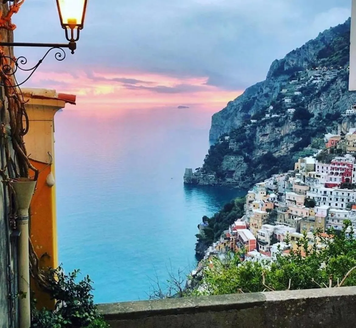 Bed & Breakfast B&B New Latt E Lett Naples Italy
